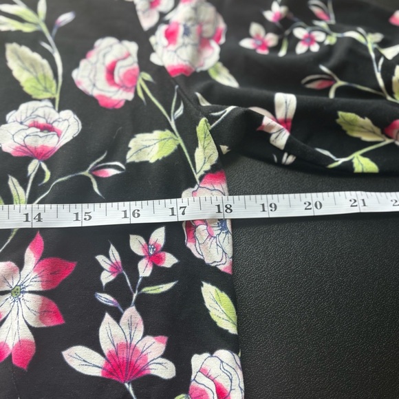 Women’s J. Jill Floral Dress - Picture 6 of 7